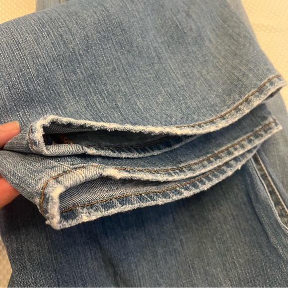 Lucky Brand Straight Leg Short Inseam Light Blue Jeans B8/27 - Picture 12 of 15
